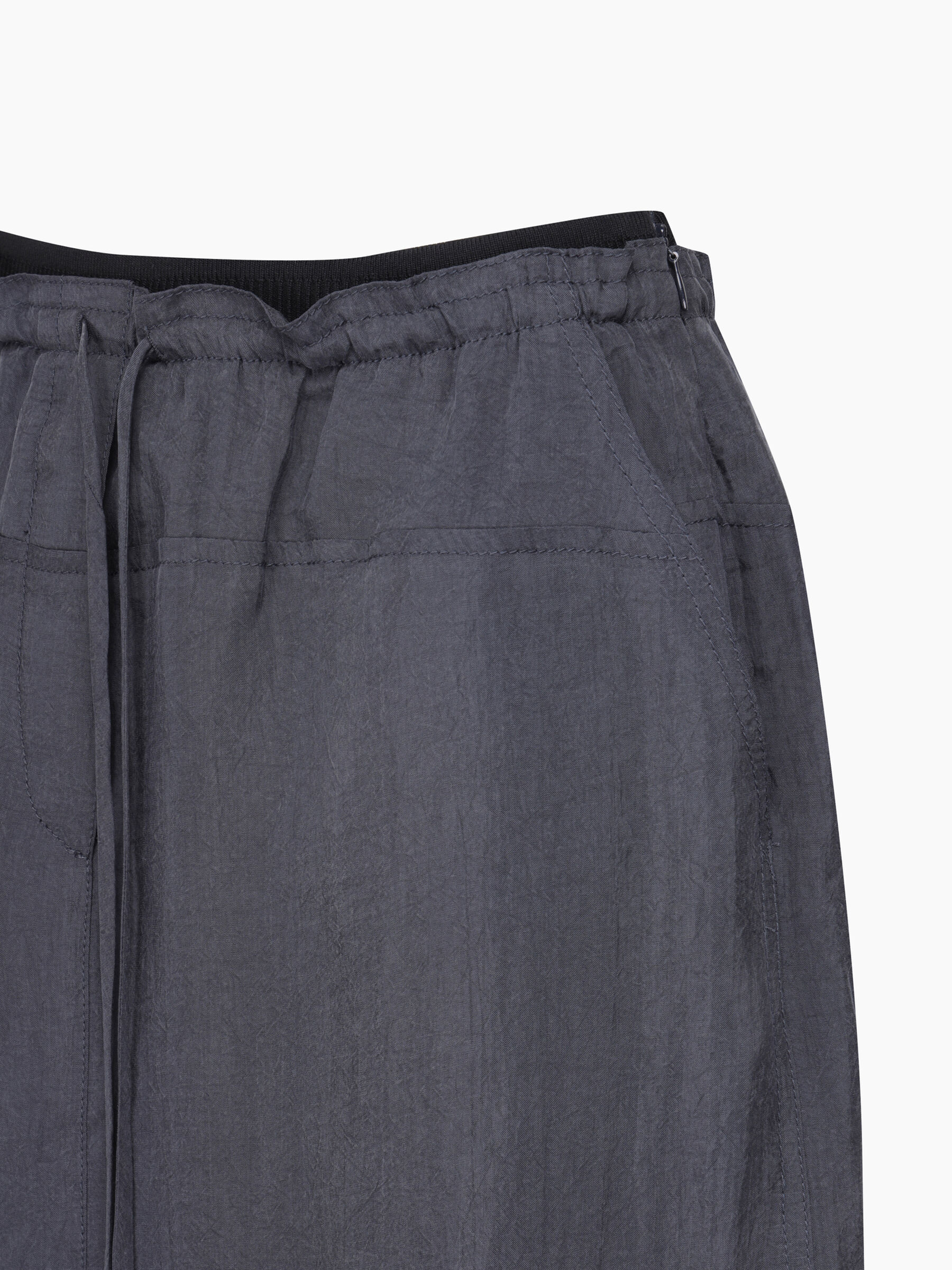 GONNA Donna image number null