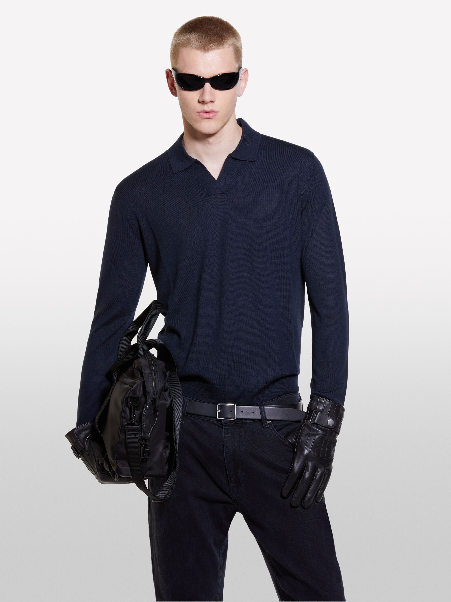 Maglie Scollo a V Uomo eleganti e casual Sisley