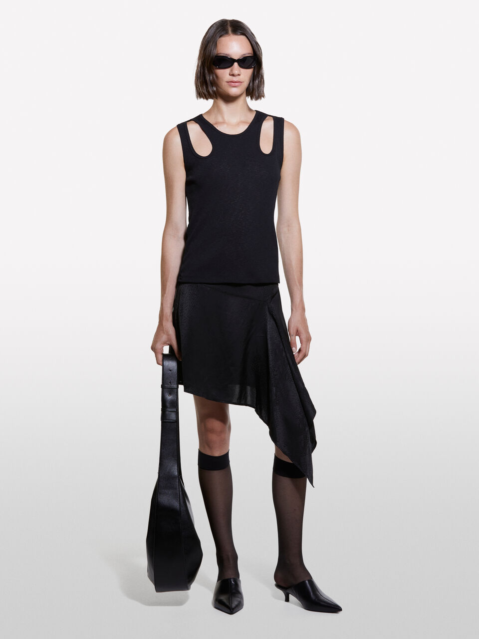 TOP Donna image number null