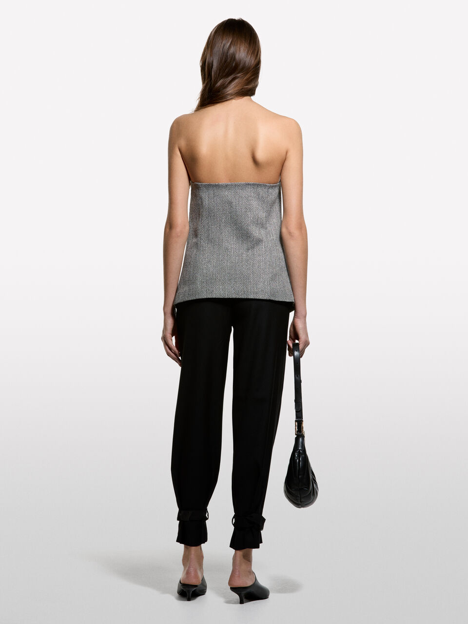 TOP Donna image number null