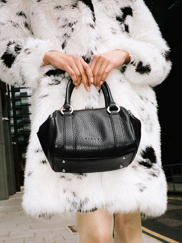 Borsa bauletto nera texturizzata - borse a tracolla e a spalla da donna | Sisley