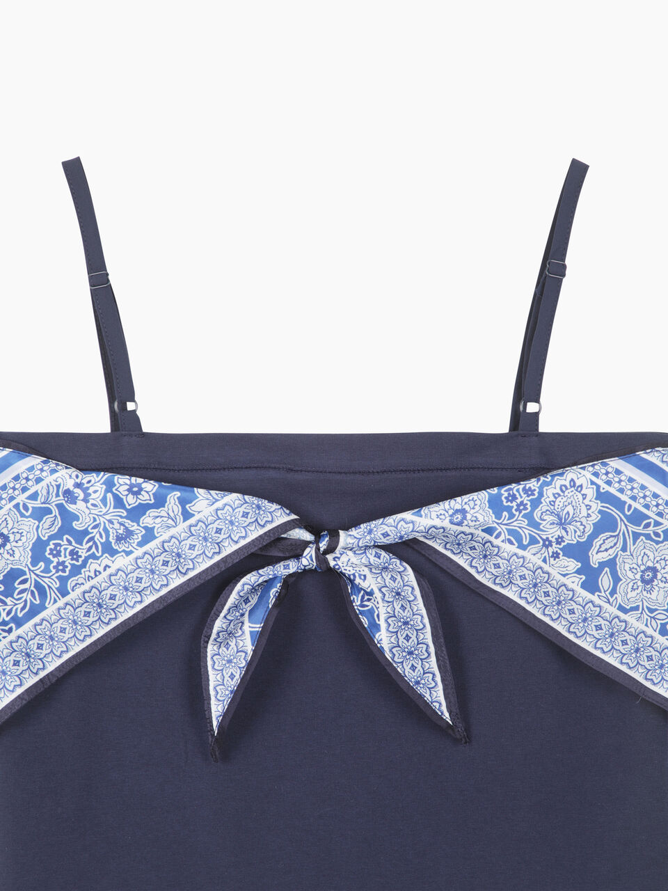 TOP Donna image number null