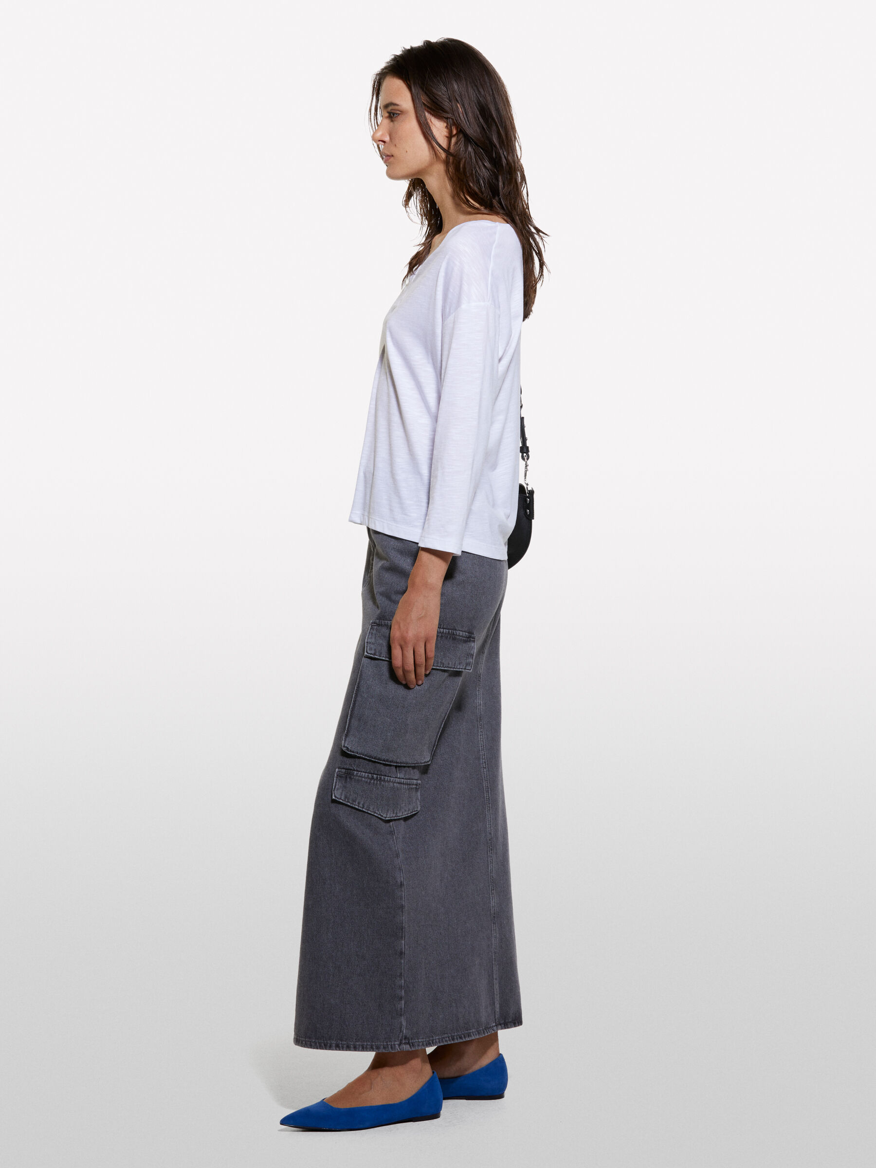 T-SHIRT SCOLLO 'V' Donna image number null