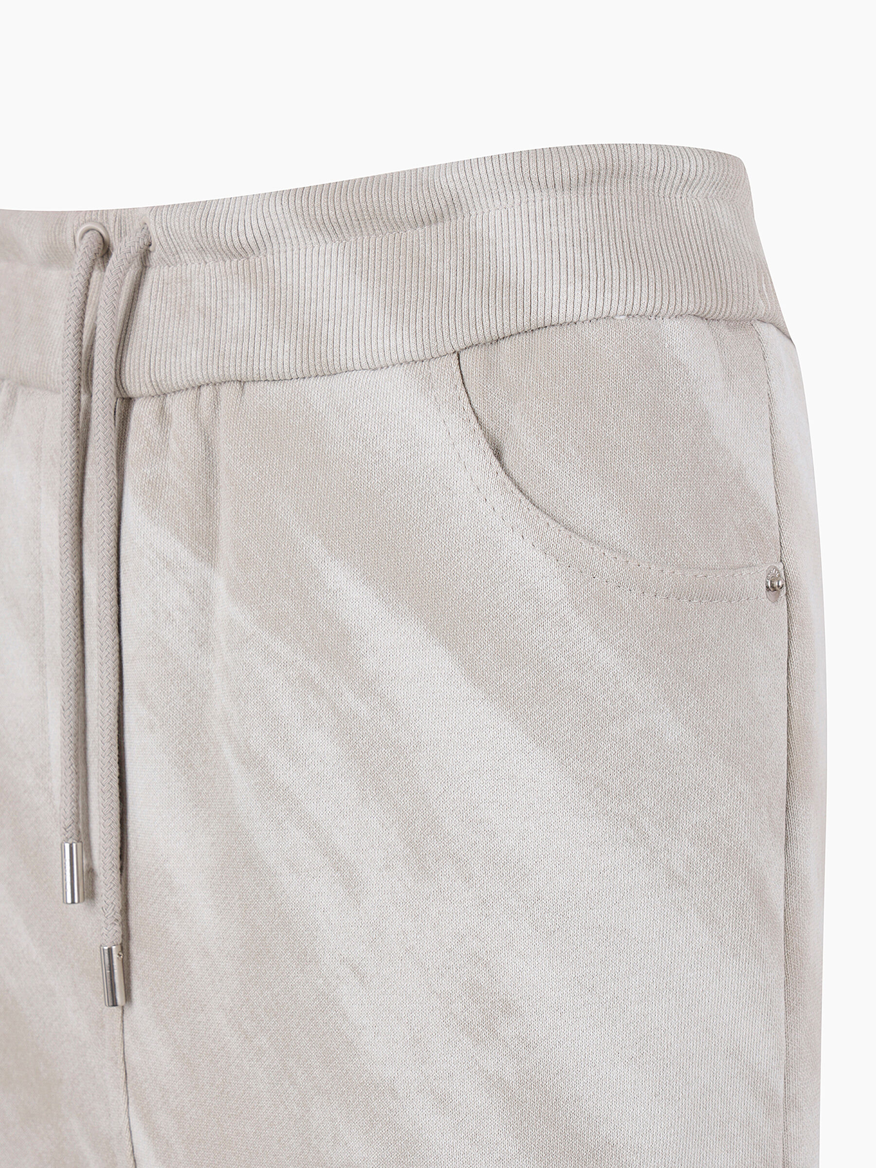 GONNA Donna image number null