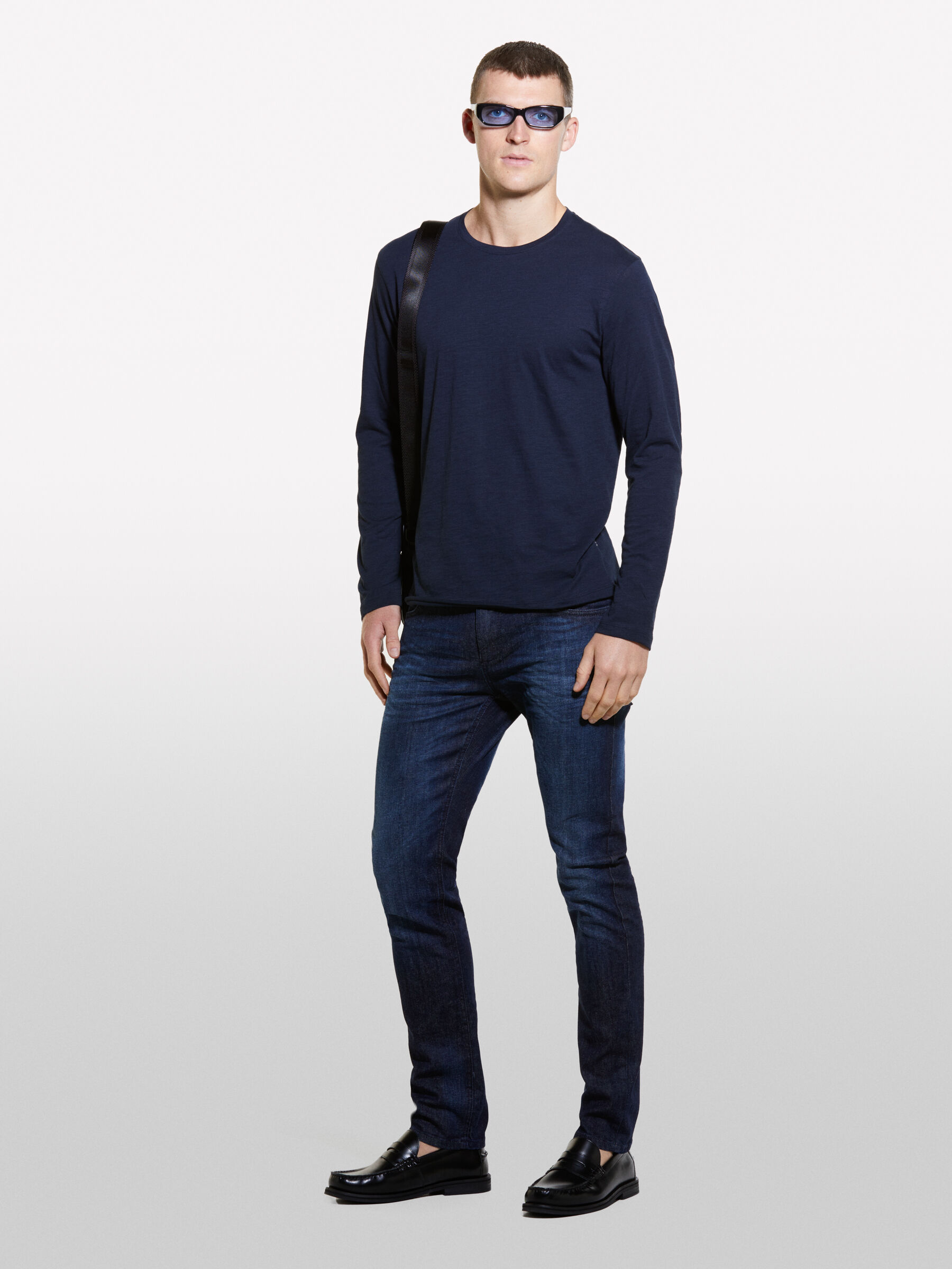 T-SHIRT M/L Uomo image number null