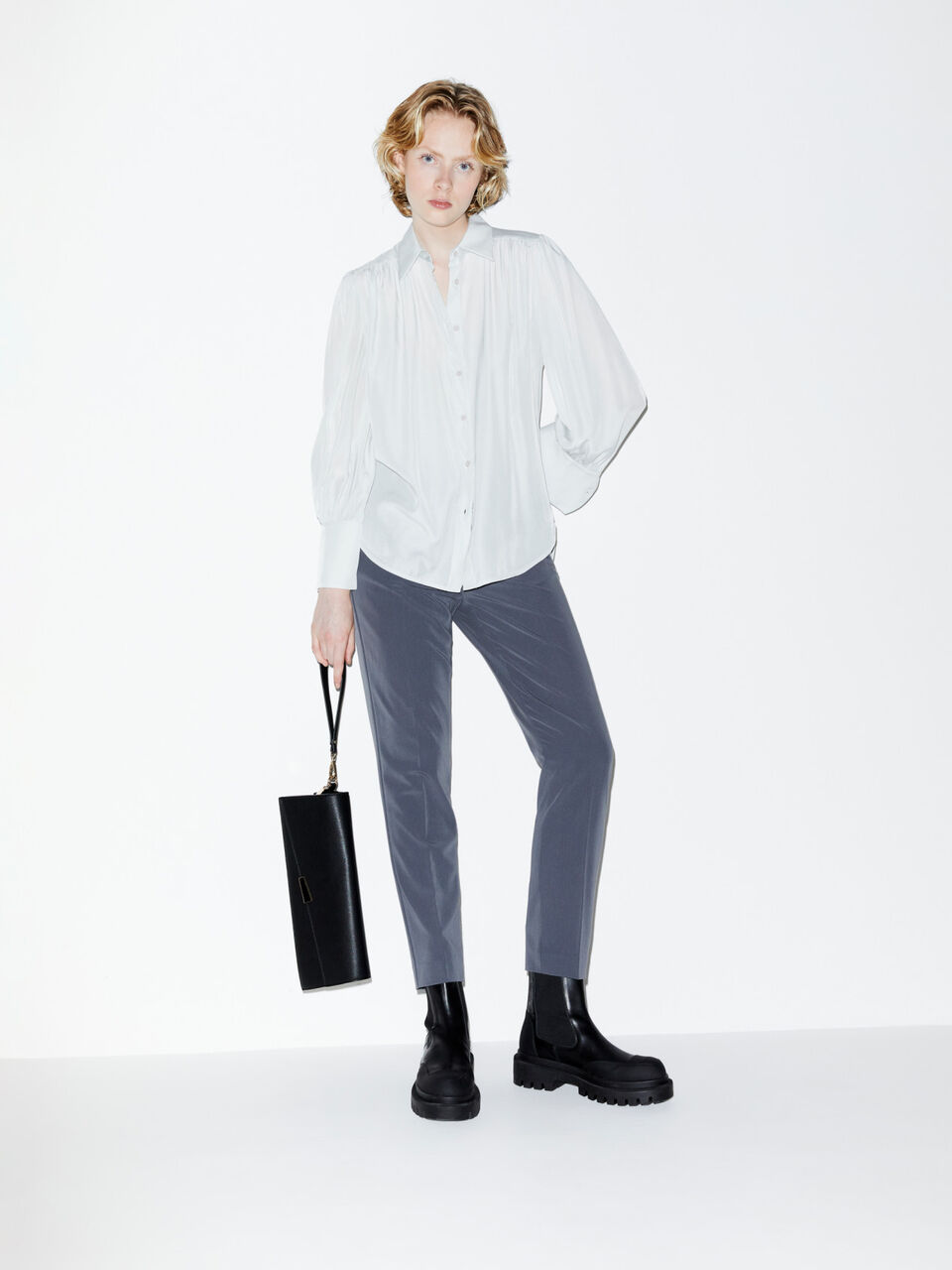 Camicia in satin Donna image number null