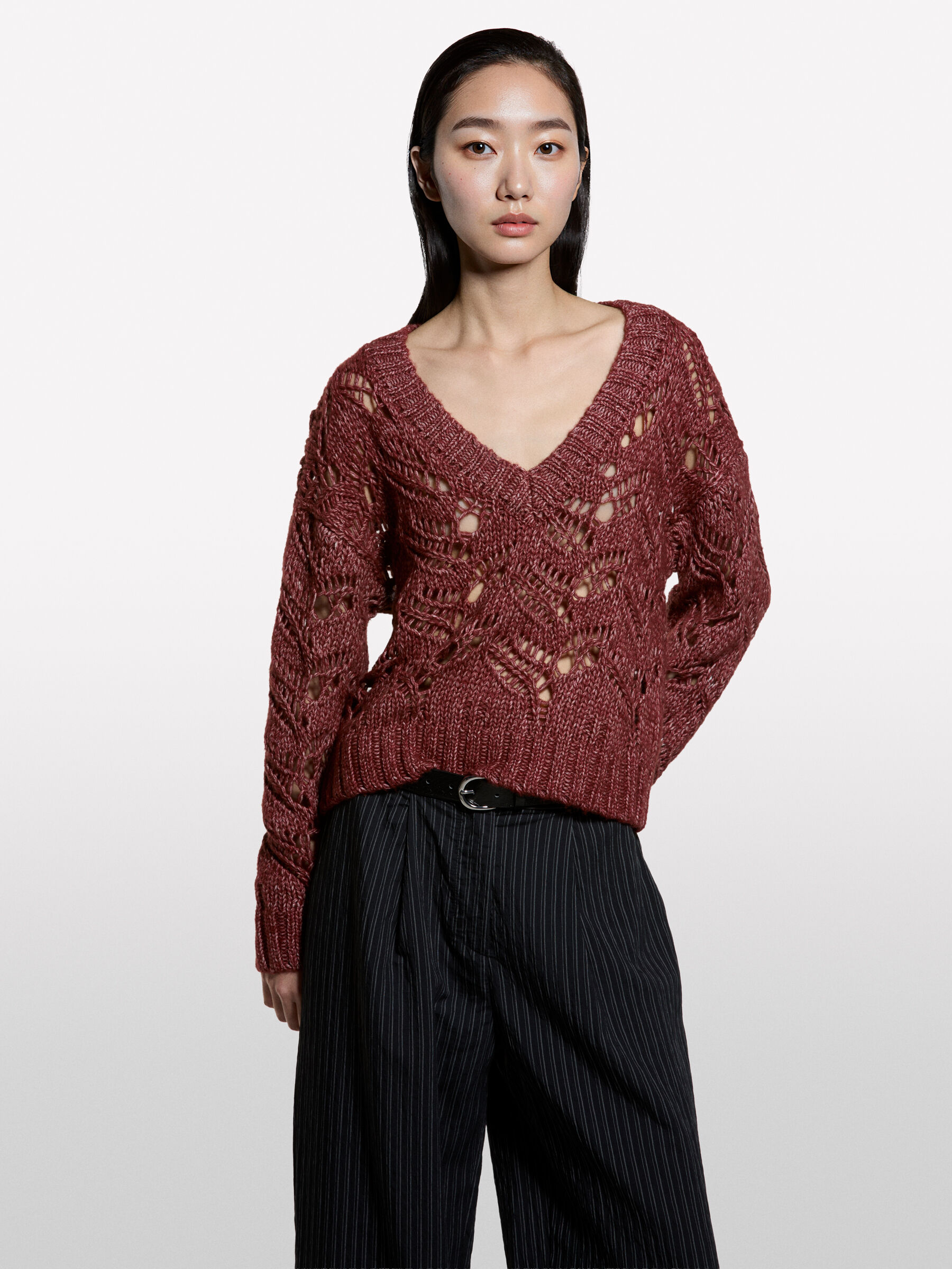 MAGLIA SCOLLO V M/L Donna image number null