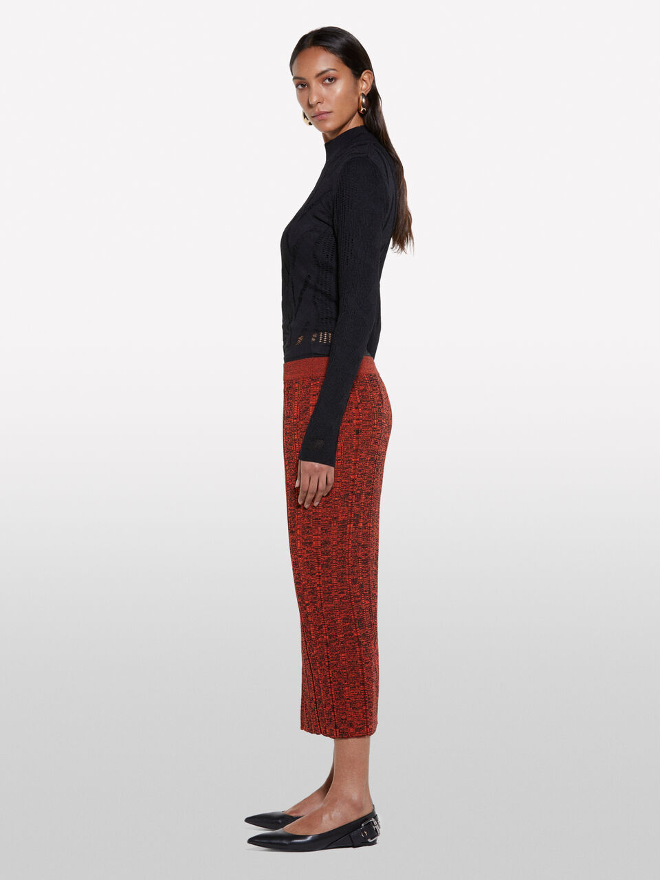 GONNA Donna image number null