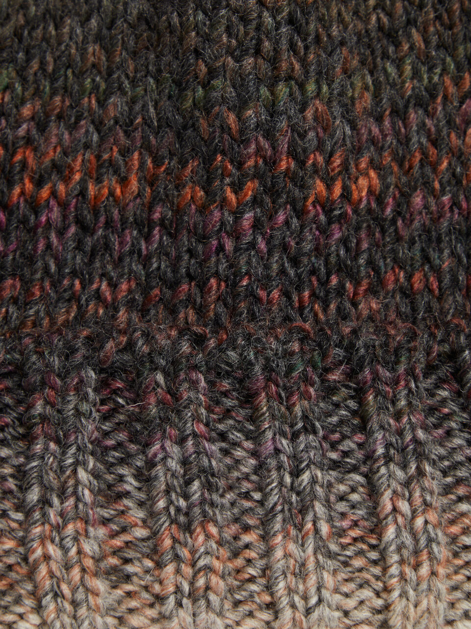 BERRETTO IN MAGLIA Donna image number null