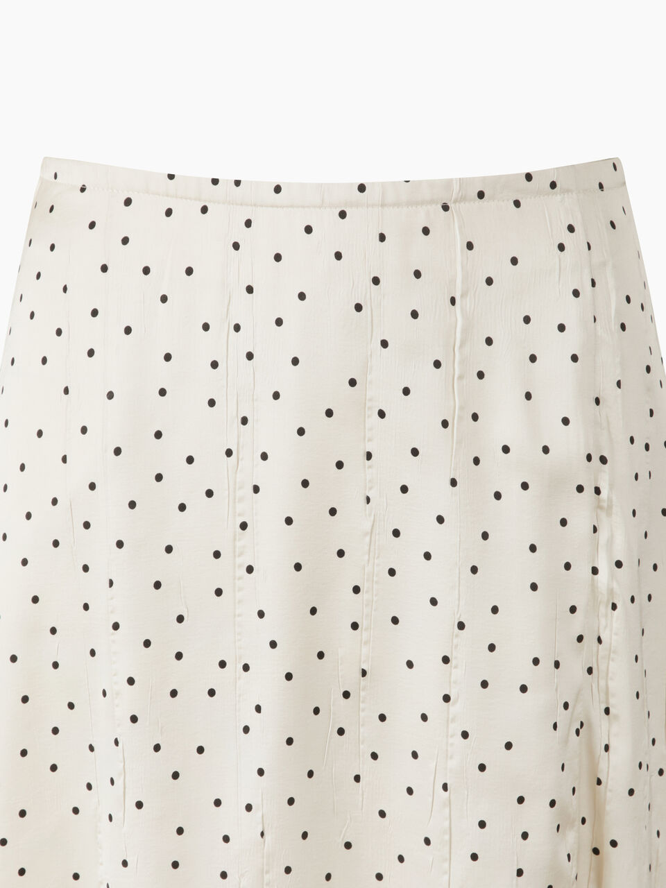 GONNA Donna image number null