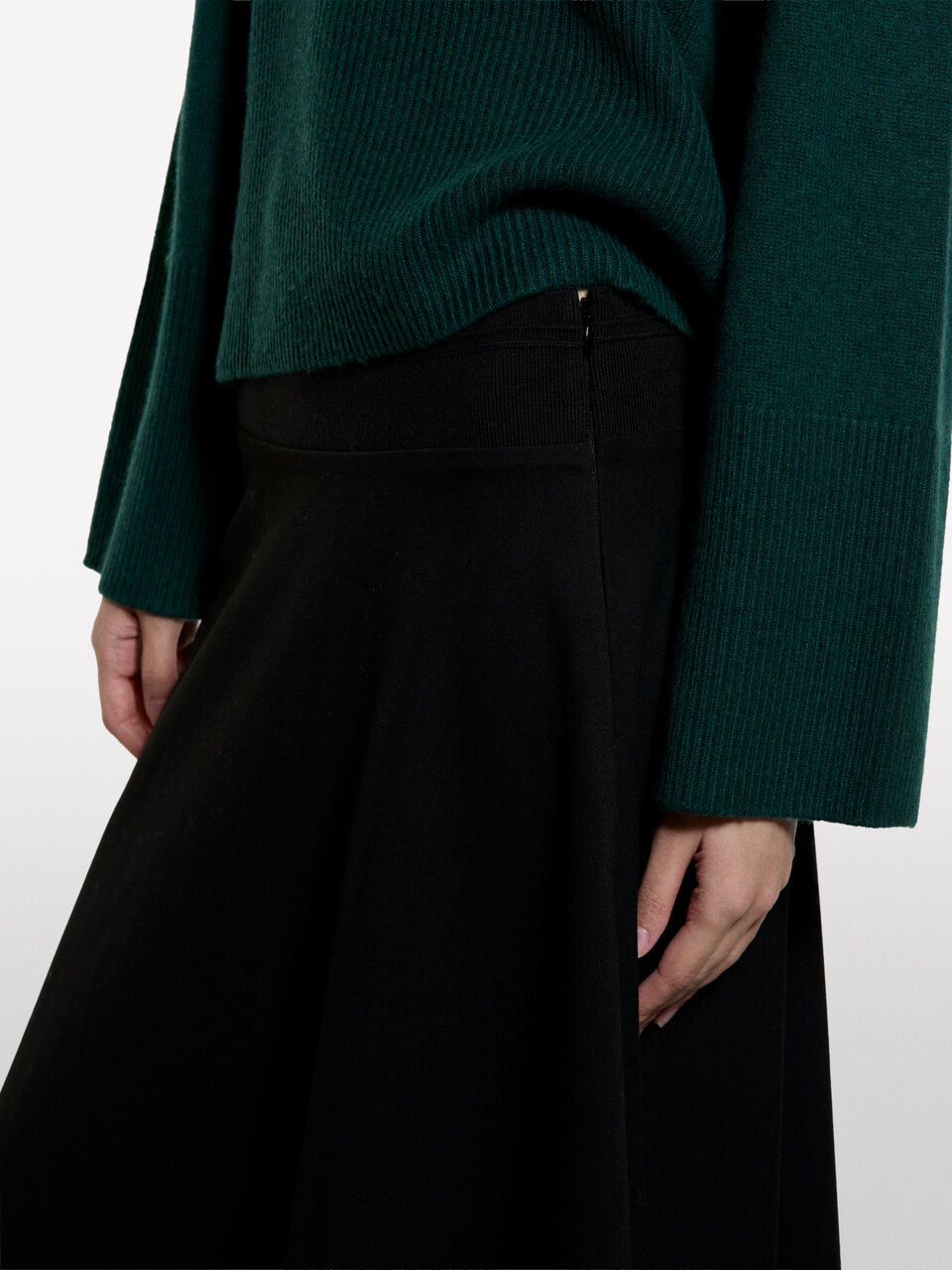 GONNA Donna image number null