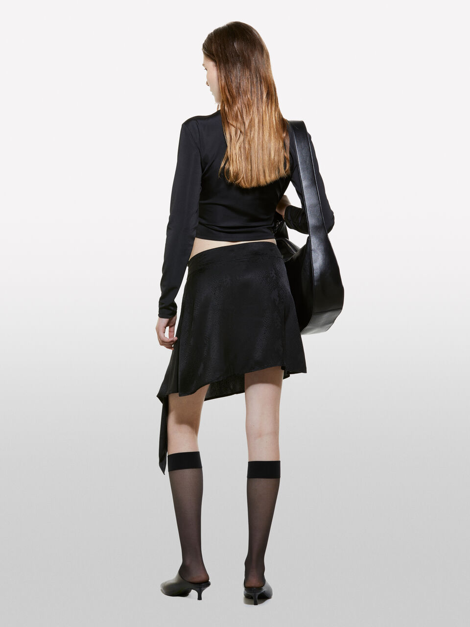 GONNA Donna image number null