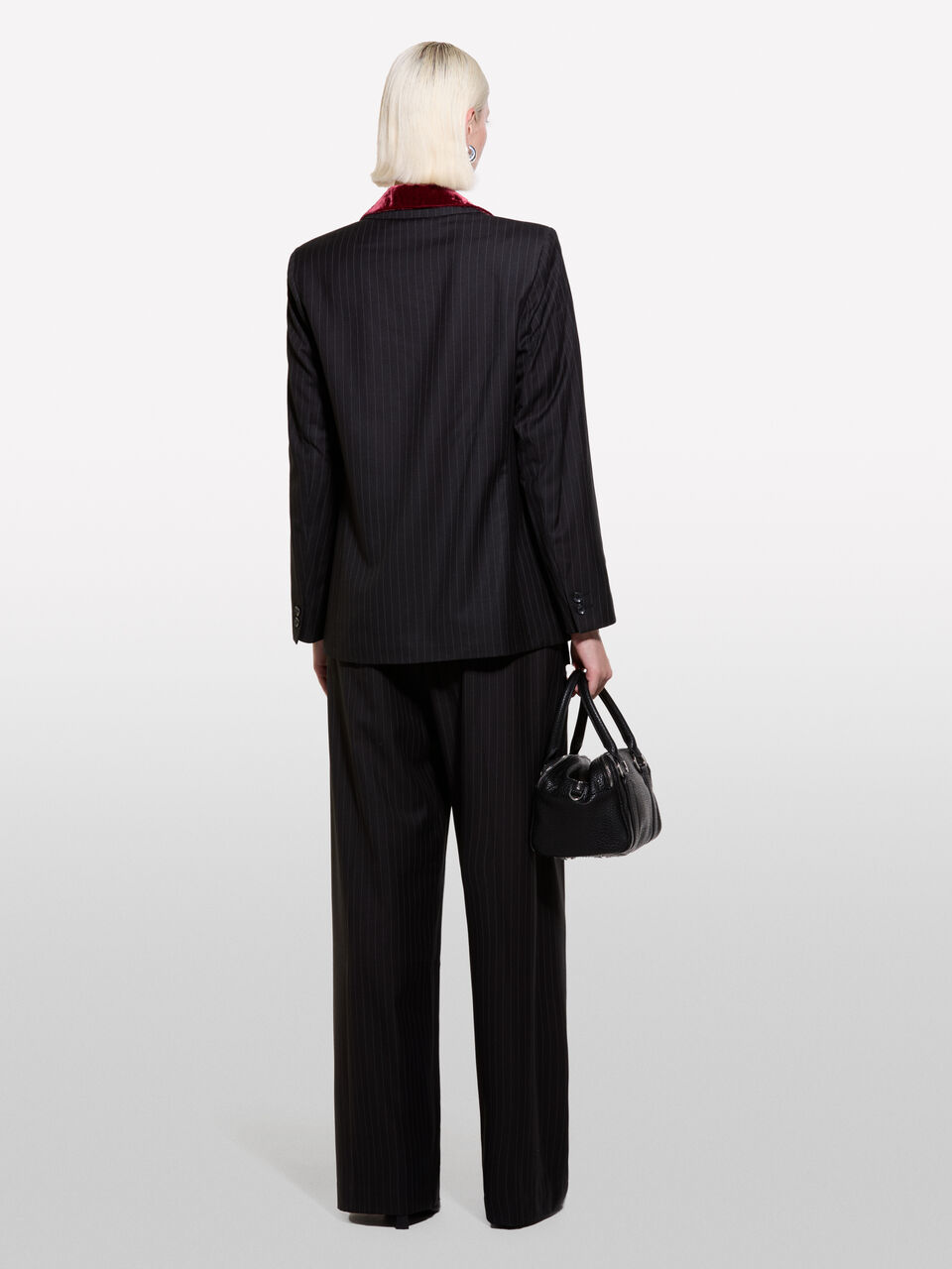 GIACCA Donna image number null