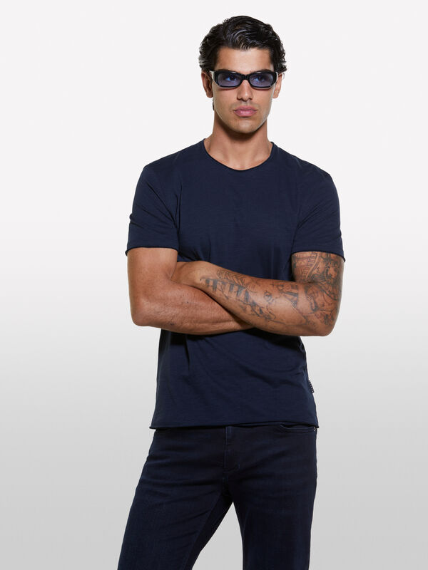 T-shirt blu scuro con taglio vivo - t-shirt a manica corta da uomo | Sisley