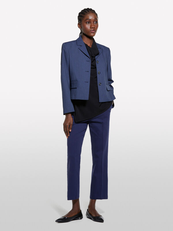 Top nero drappeggiato Top nero drappeggiato - top da donna | Sisley