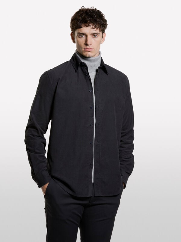 Camicia grigio scuro in velluto a costine Camicia grigio scuro in velluto a costine - camicie regular da uomo | Sisley