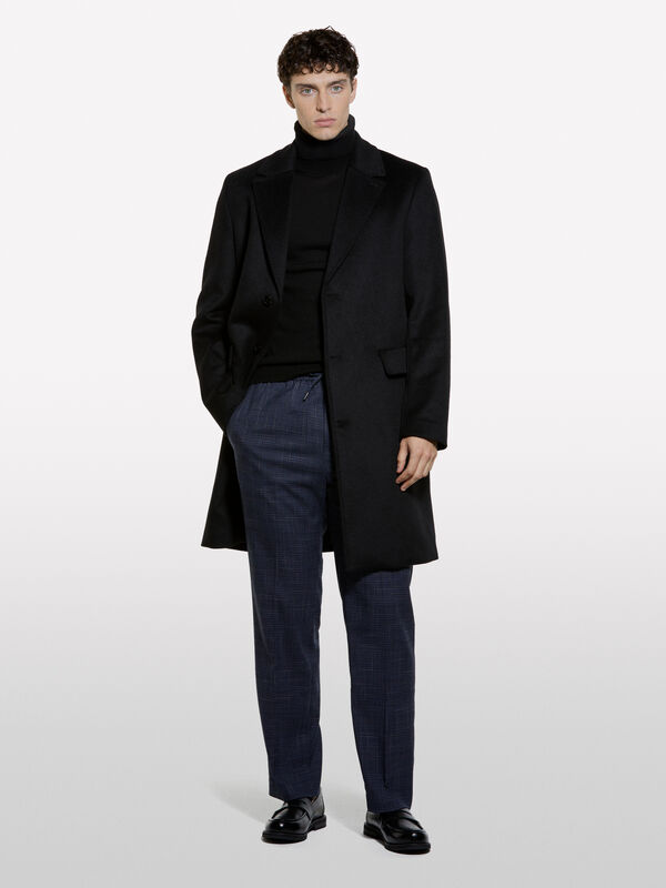 Maglia nera con collo alto - maglie collo alto da uomo | Sisley