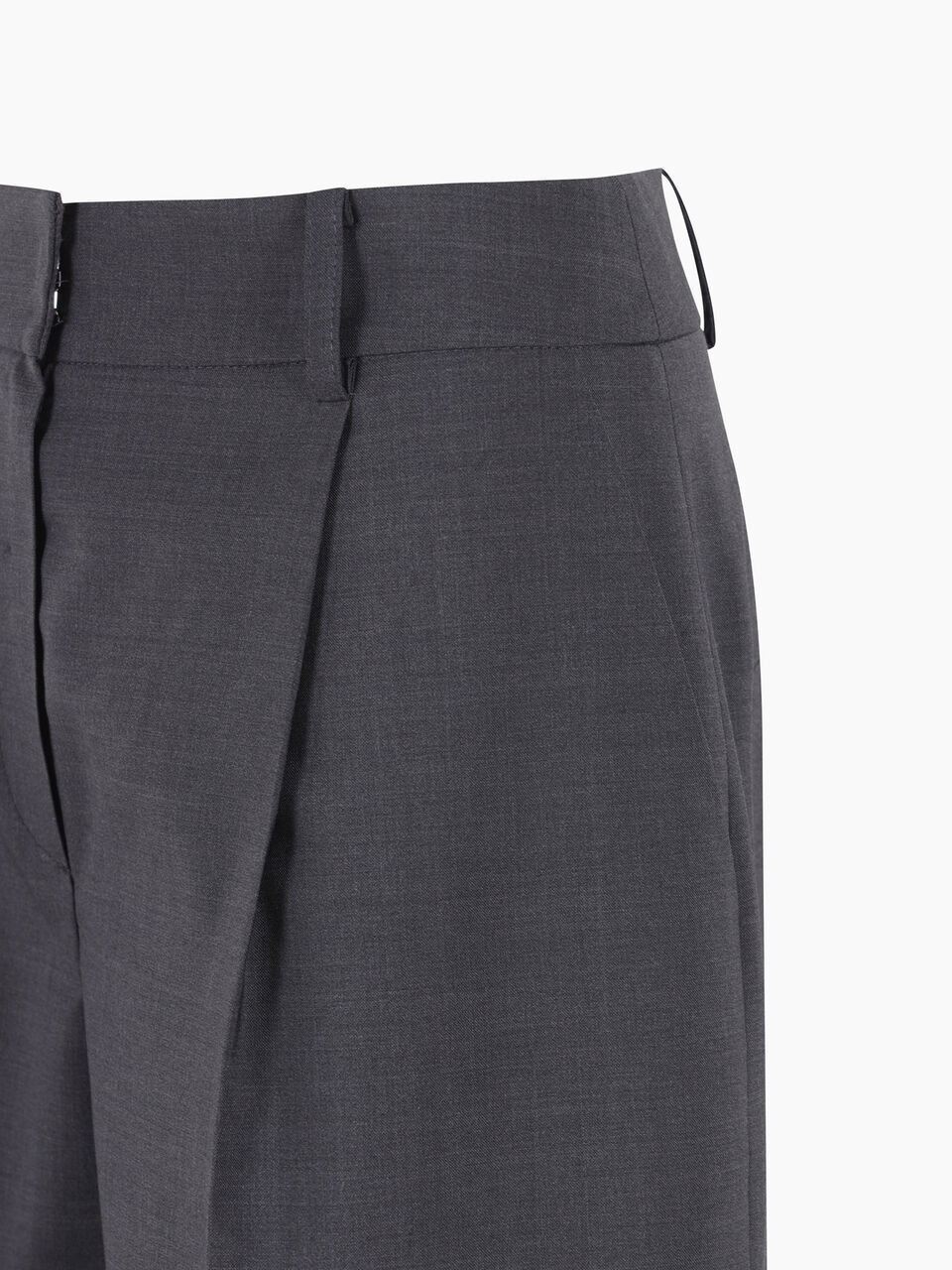 BERMUDA Donna image number null