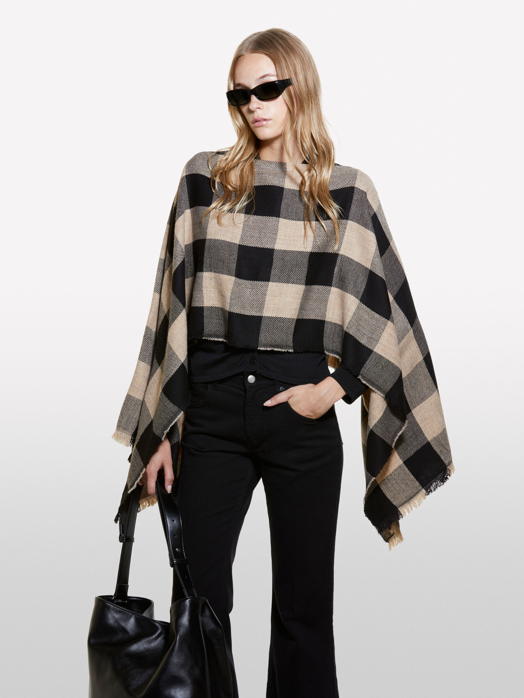 Cappe Poncho Mantelle Donna eleganti Sisley