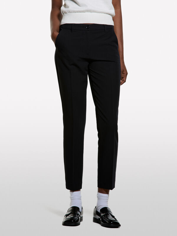 Pantaloni neri a sigaretta - pantaloni skinny da donna | Sisley