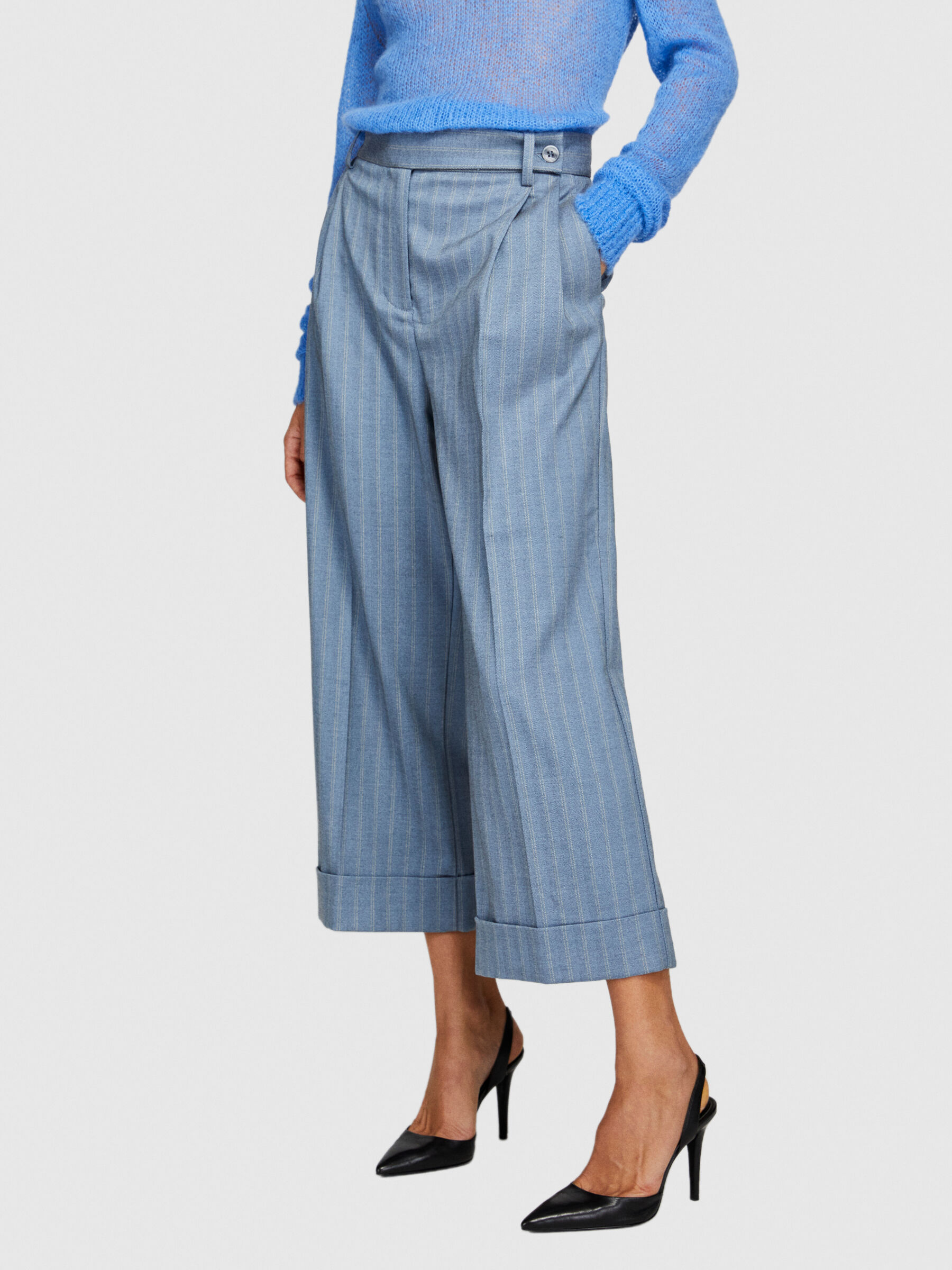 Pantaloni con risvolto sales