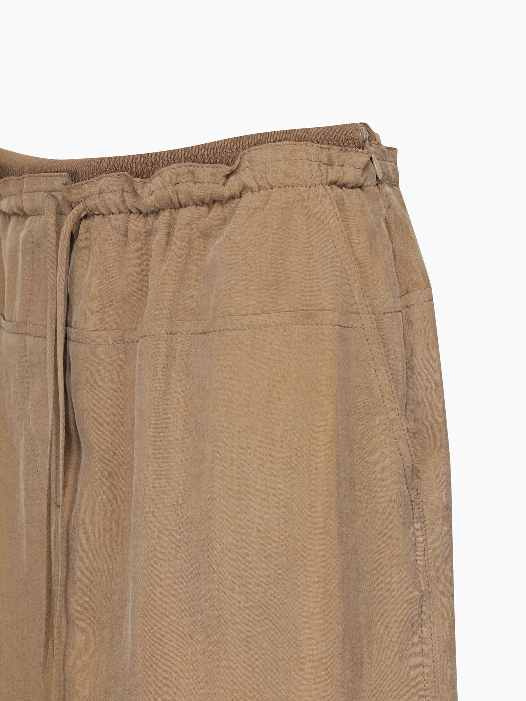 GONNA Donna image number null