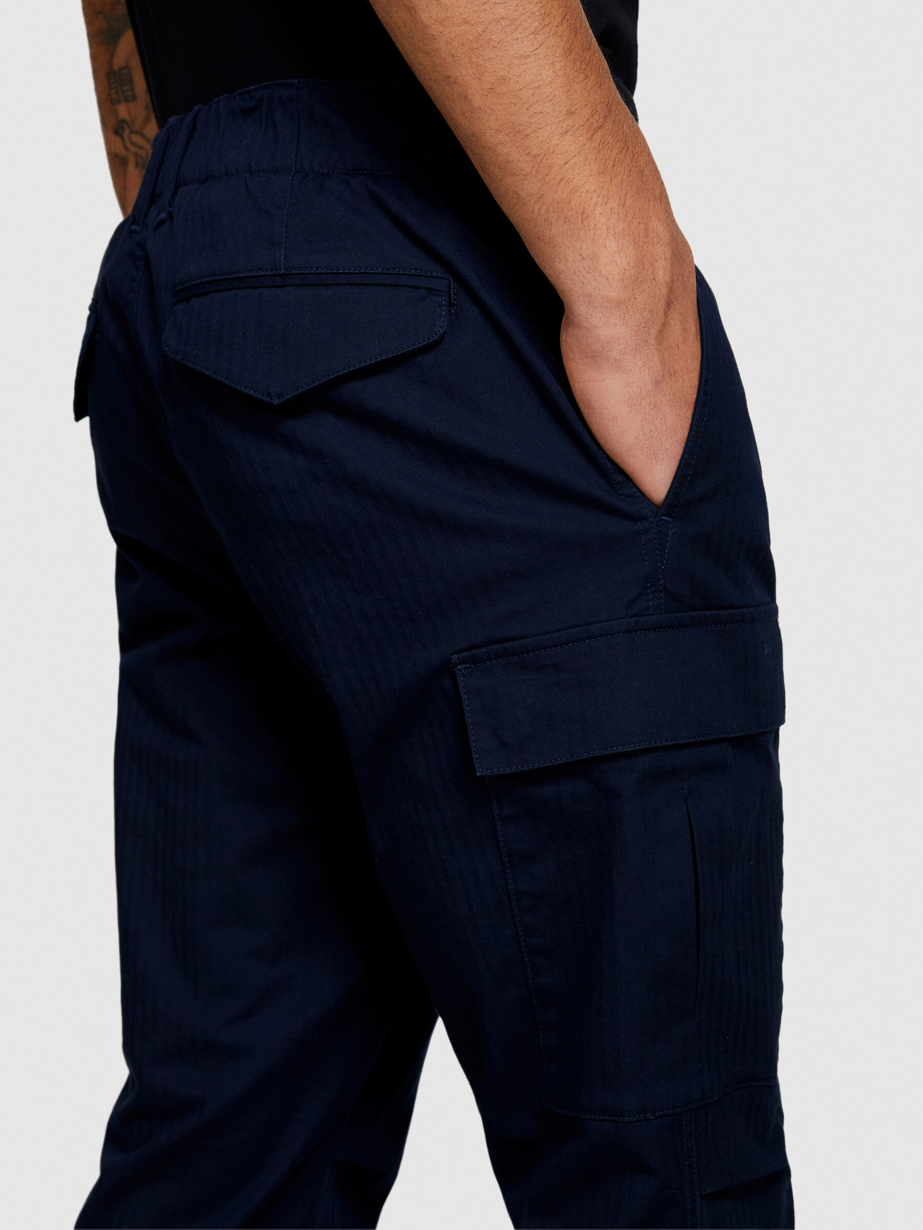 Pantaloni uomo sisley top