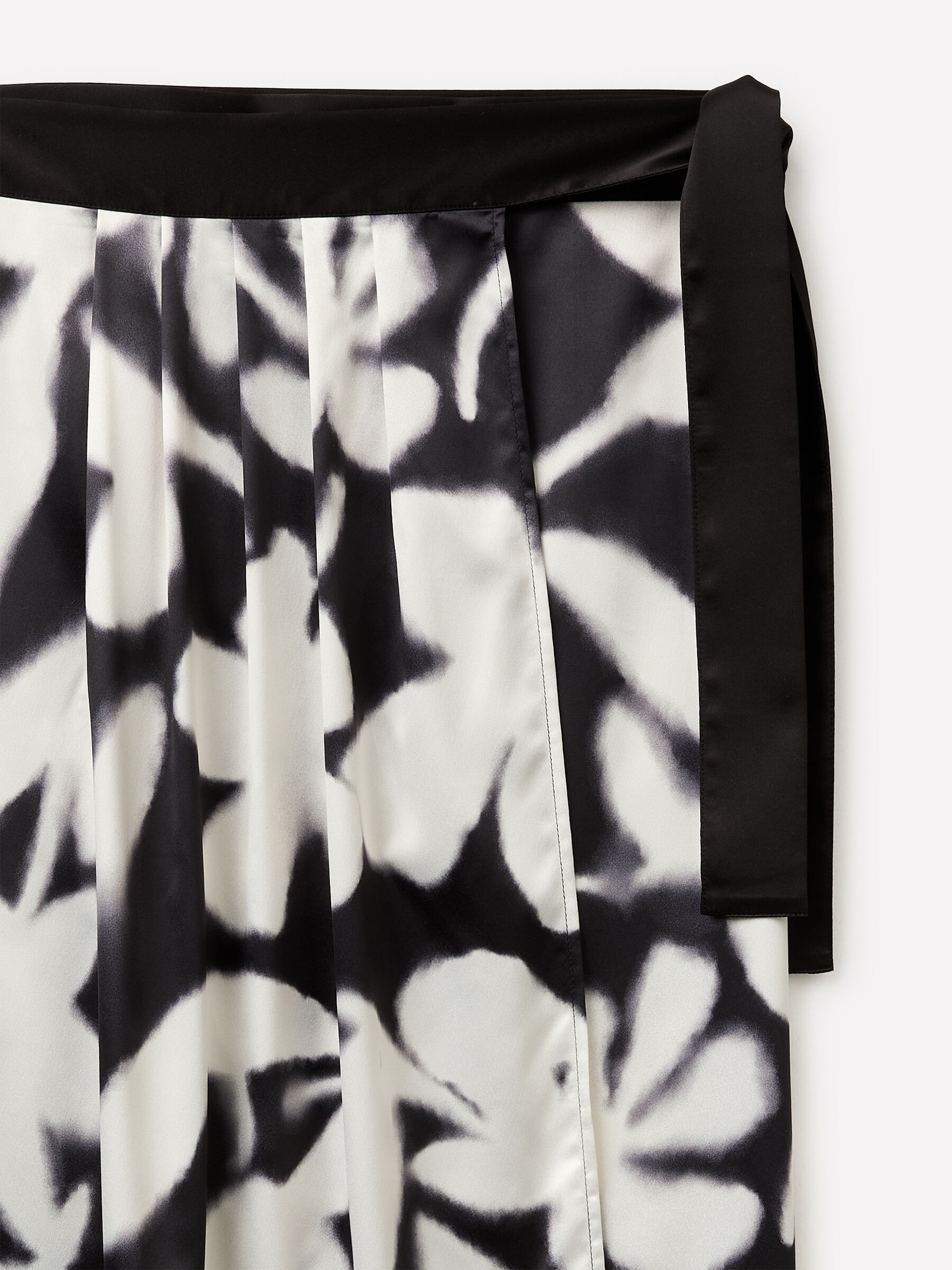 PAREO Donna image number null