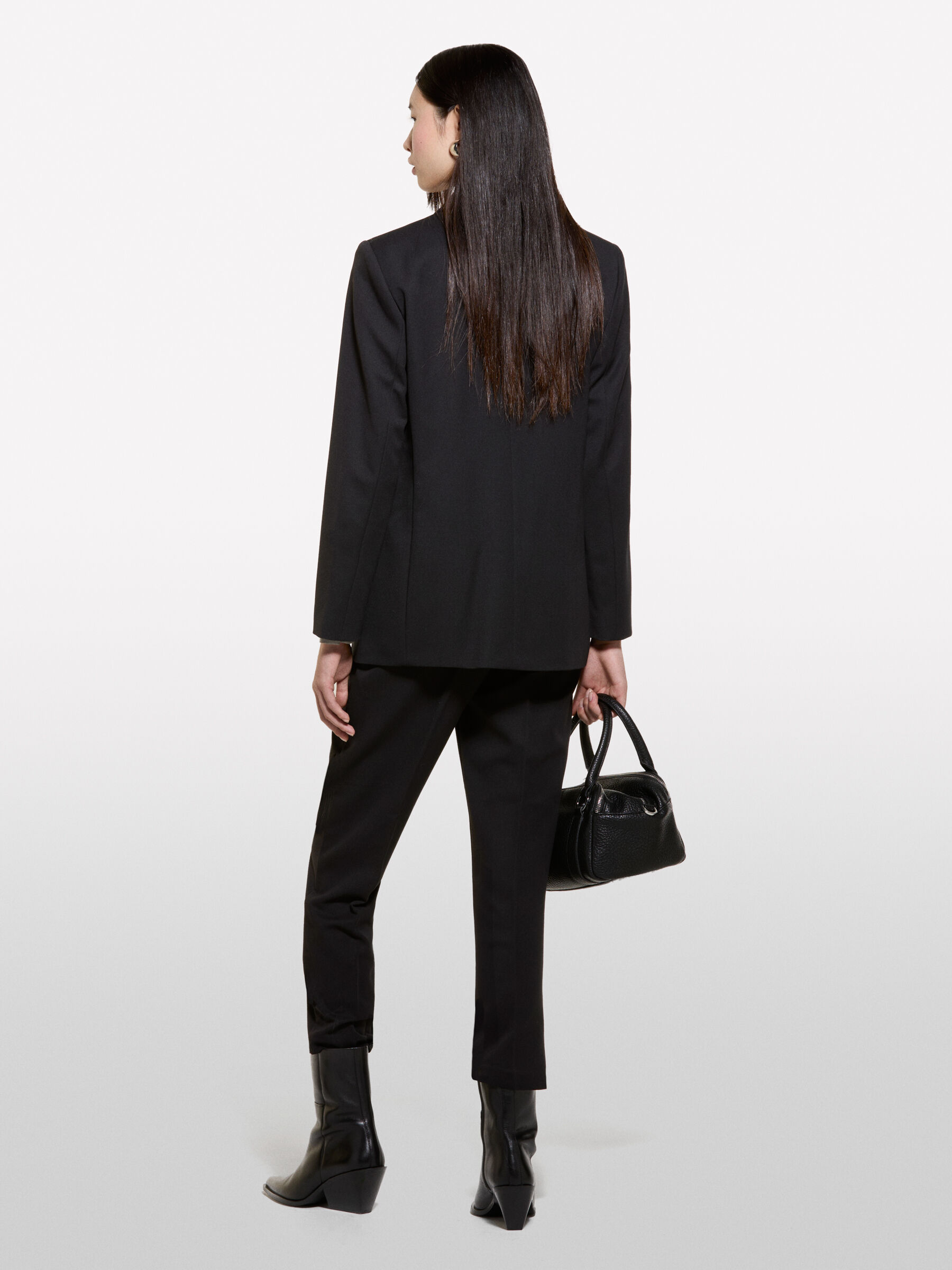 GIACCA Donna image number null