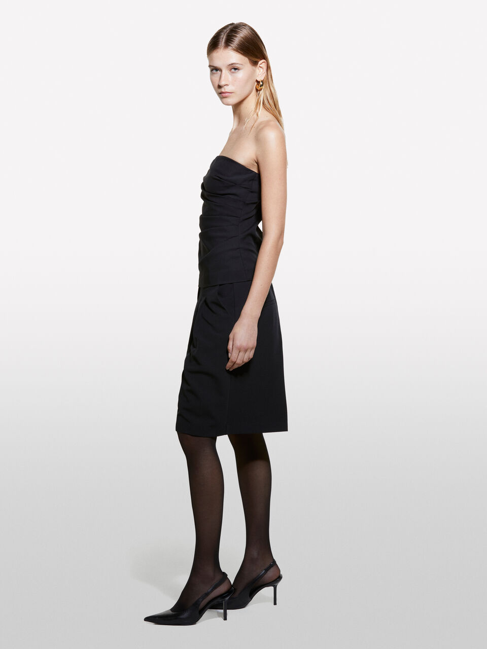 TOP Donna image number null