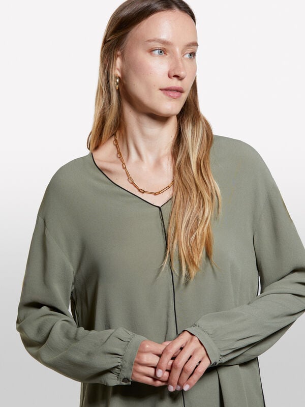 Blusa over fit verde militare - bluse da donna | Sisley