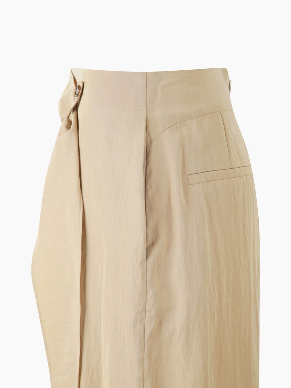 GONNA Donna image number null