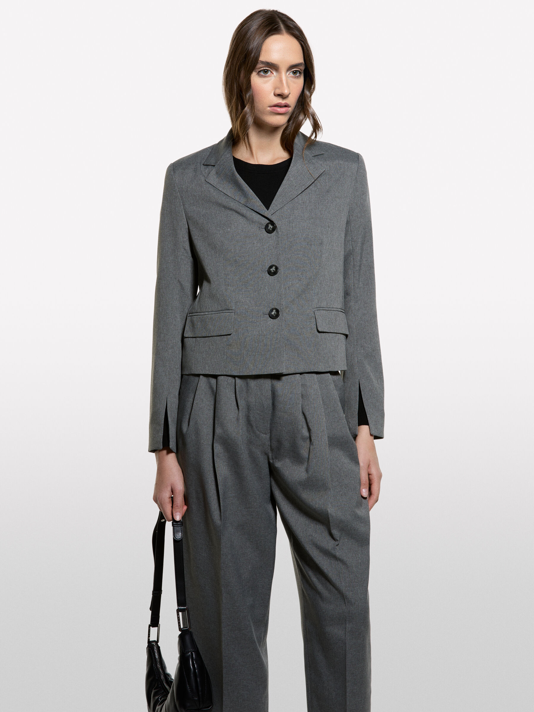 GIACCA Donna image number null