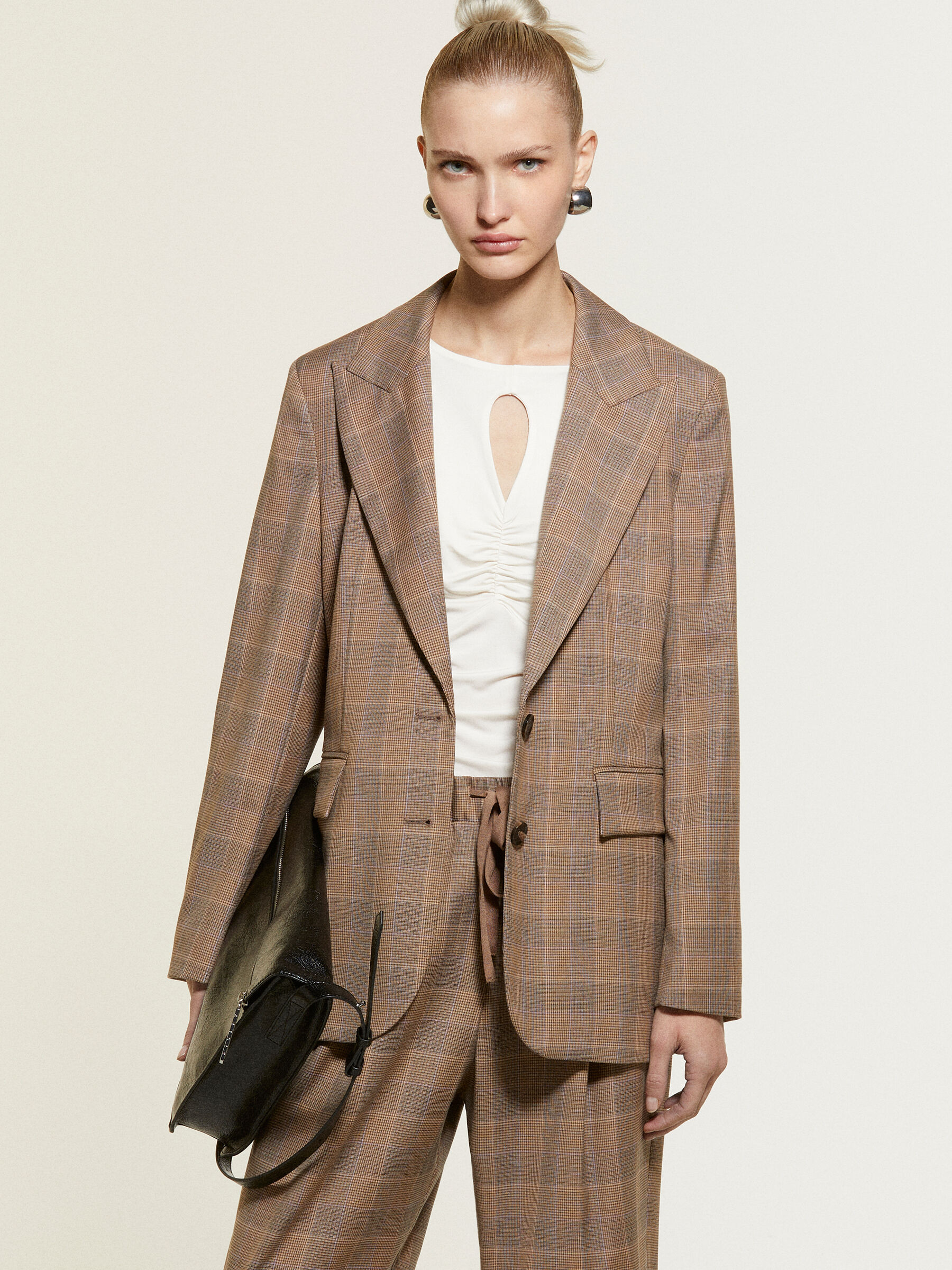 GIACCA Donna image number null