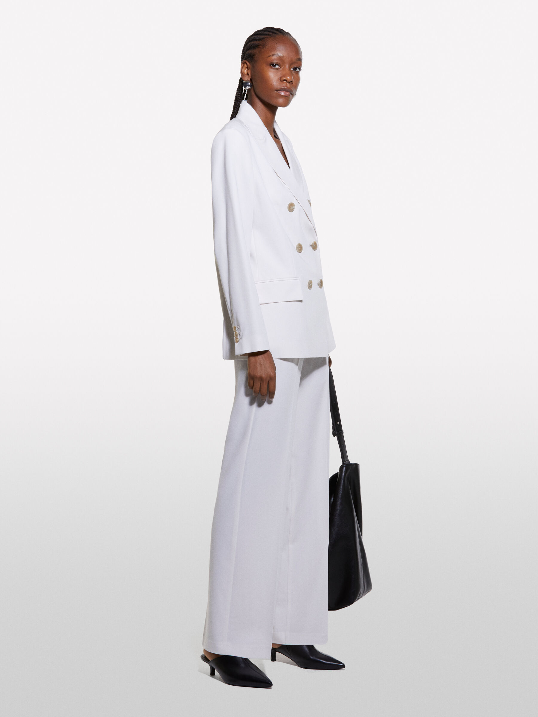 GIACCA Donna image number null