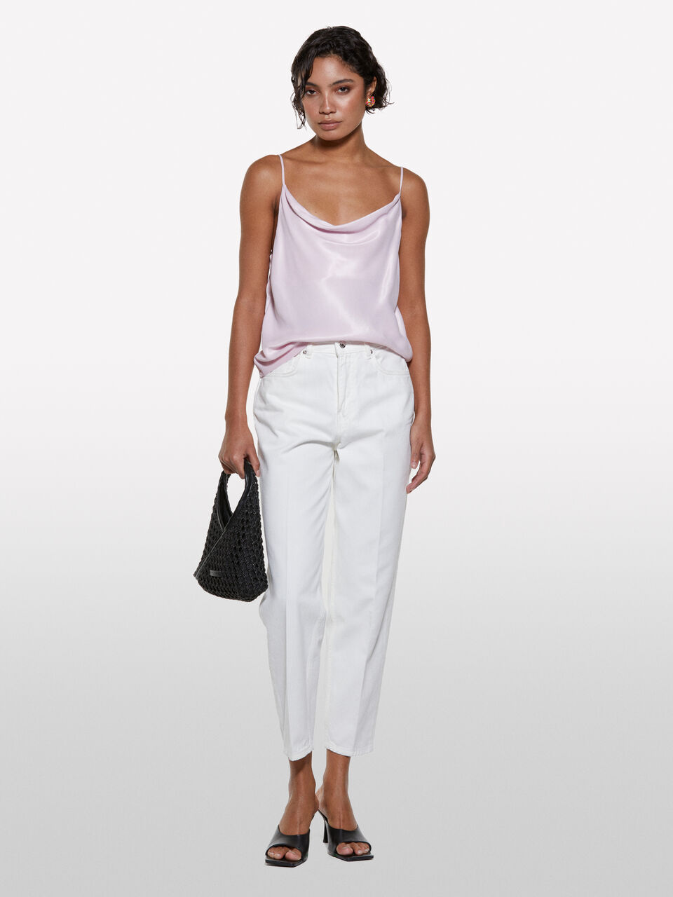 TOP Donna image number null