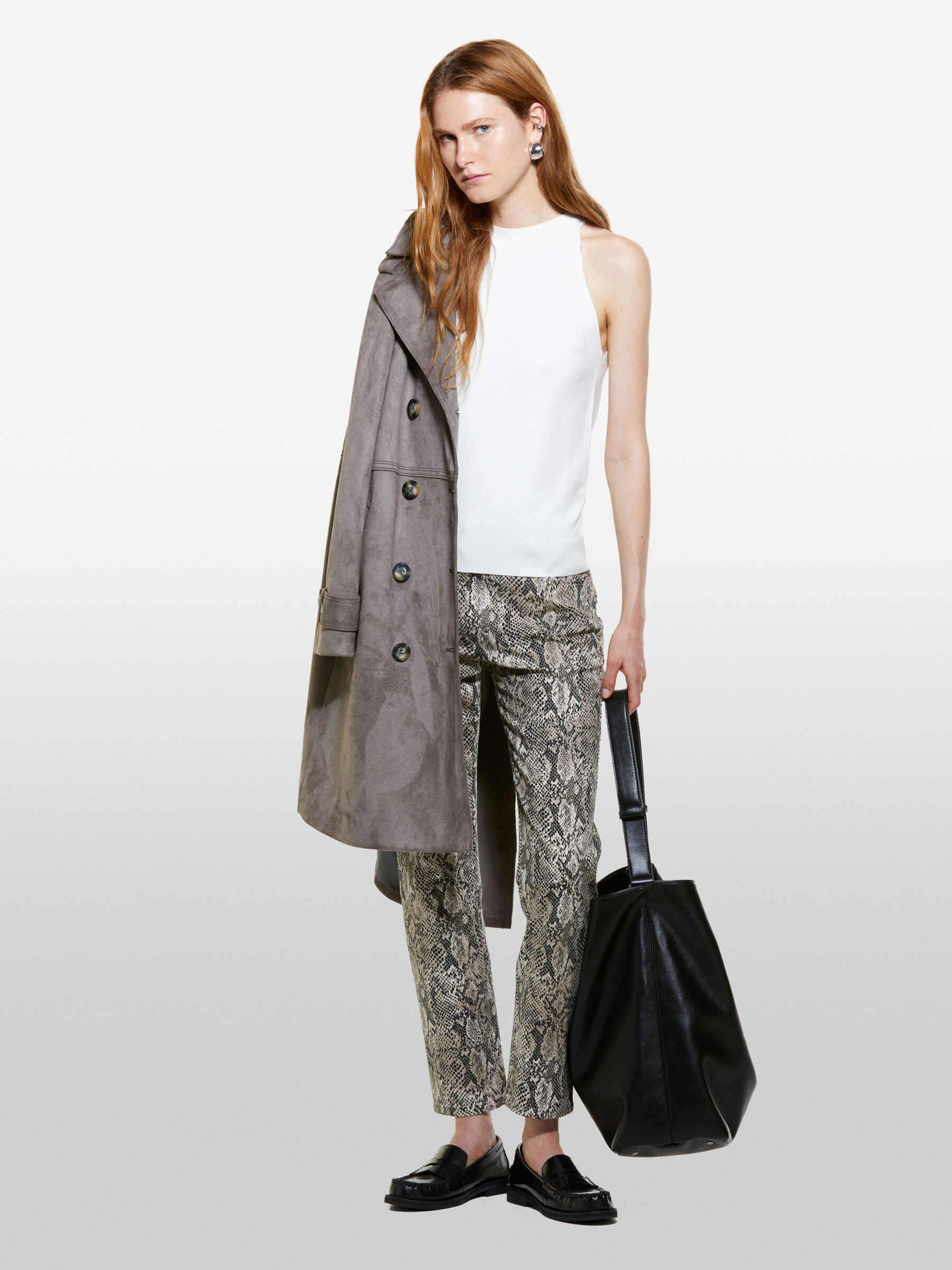 TOP Donna image number null