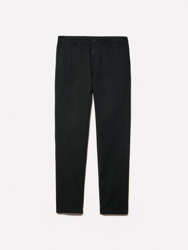 Pantaloni chino slim fit neri Pantaloni chino slim fit neri - pantaloni slim da uomo | Sisley