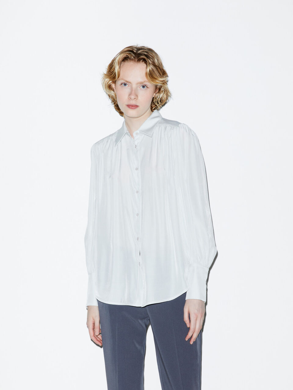 Camicia in satin Donna image number null